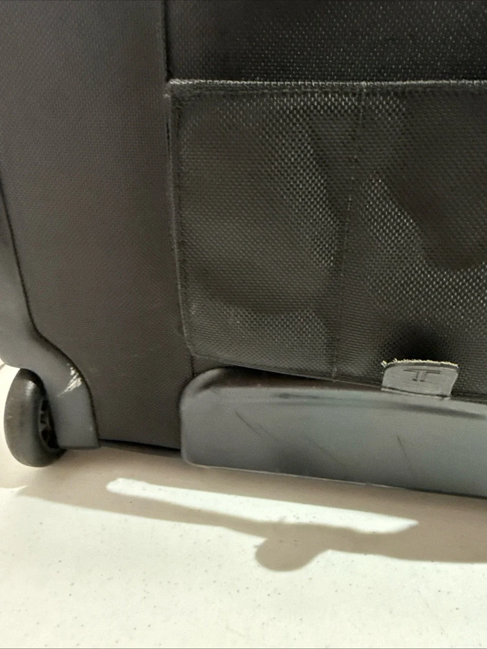 TUMI Alpha Deluxe Wheeled Business Travel Briefcase Carry On Laptop